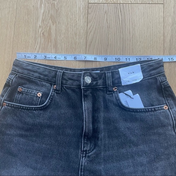 NWT  TOPSHOP MOM BLACK SHORTS - 6 - Picture 7 of 11